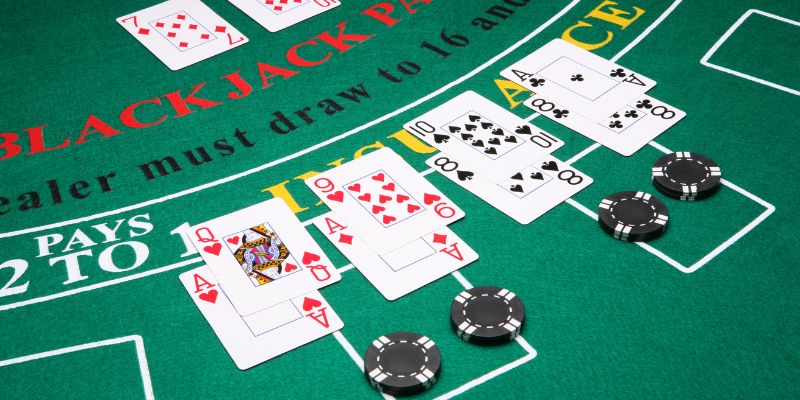 Mẹo Chơi Blackjack - 5 Kỹ Năng Cần Biết Cho Tân Hội Viên 2 Lá từ 2 đến 10 giữ nguyên tính chất điểm số