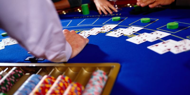 Mẹo Chơi Blackjack - 5 Kỹ Năng Cần Biết Cho Tân Hội Viên 4 Mẹo chơi Blackjack bắt nguồn từ nền tảng uy tín